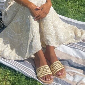 Dolce Vita Gwenn Slide in Natural Raffa, Size: 8.5